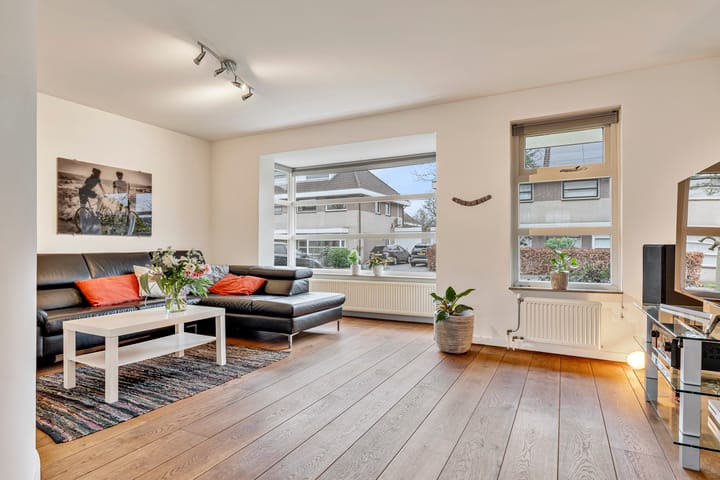 Photo 5 of Regenwulplaan 45