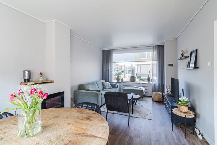 Foto 8 van Esdoornstraat 18