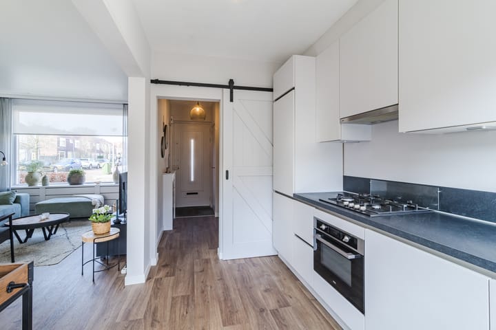 Foto 11 van Esdoornstraat 18