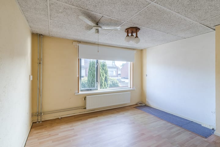 Foto 13 van Esdoornstraat 18