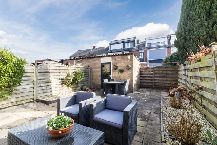 Foto 23 van Esdoornstraat 18