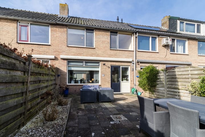 Foto 25 van Esdoornstraat 18