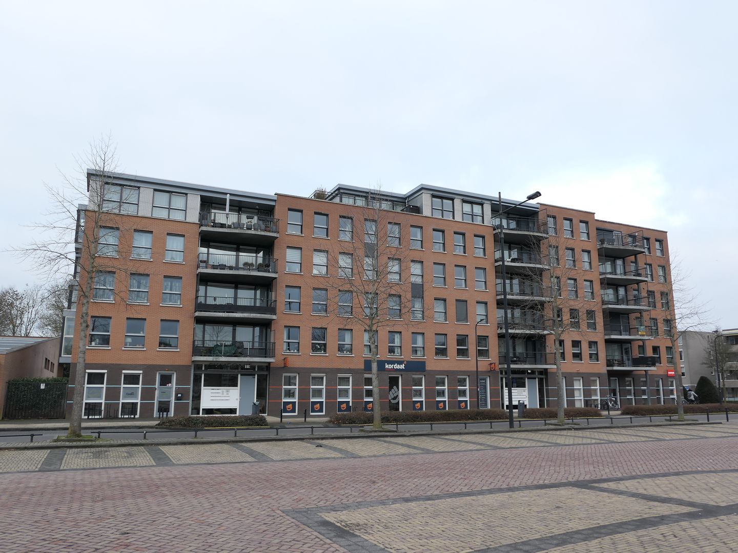 Bekijk foto 2 van Markt 3-01