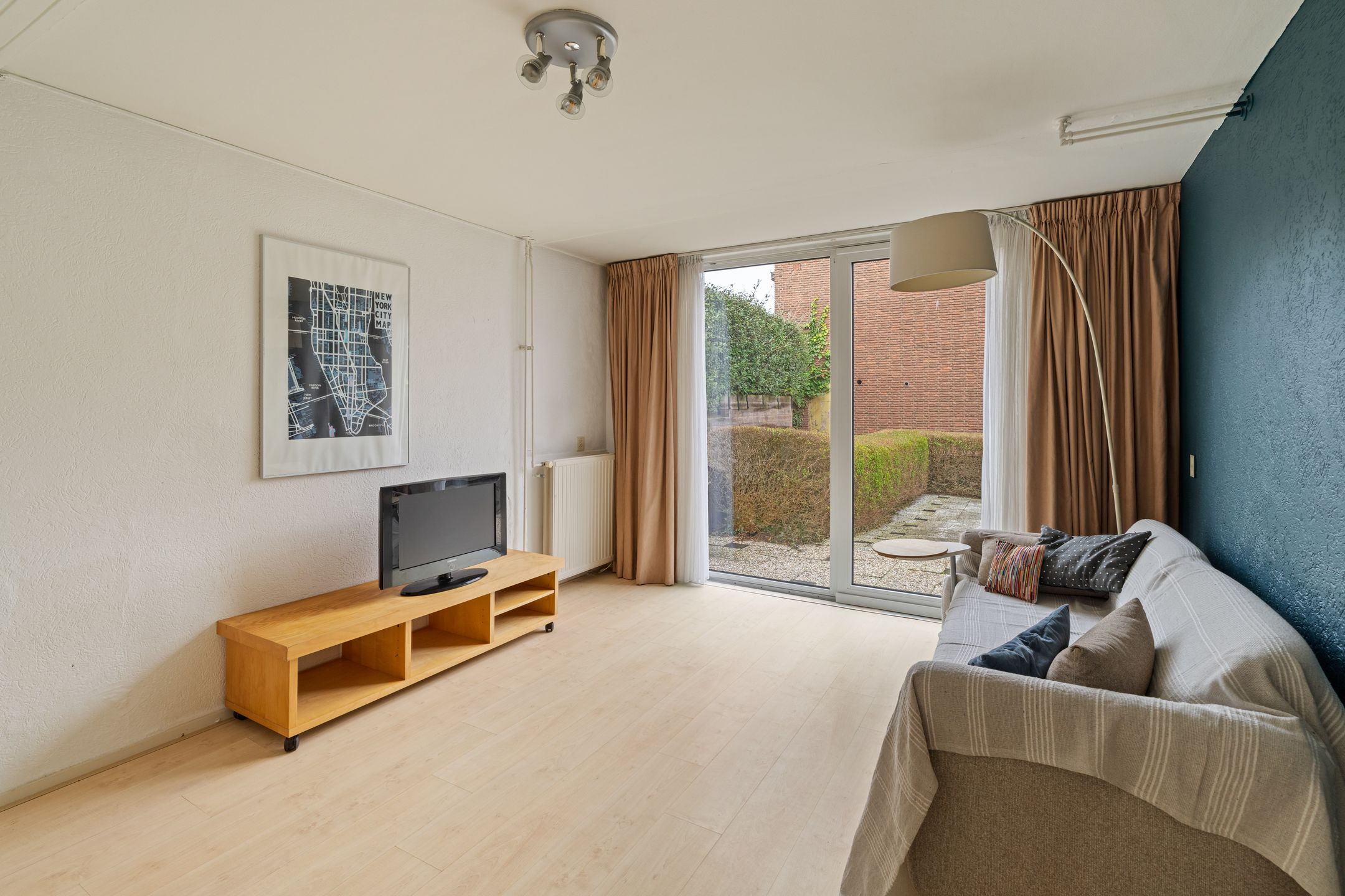 Foto 24 van de Ruyterstraat 37