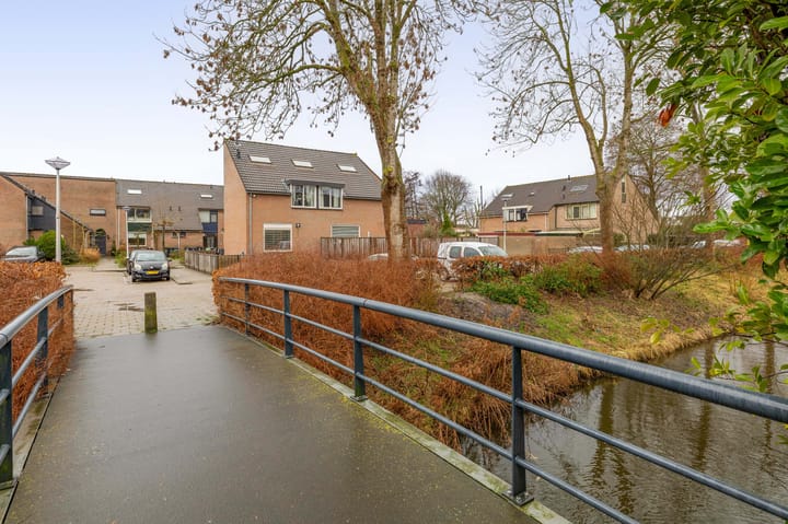 Photo 4 of Bernhardplaats 16