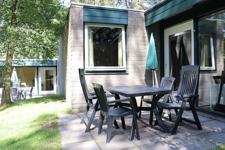 Photo 2 of Vennenbos 286