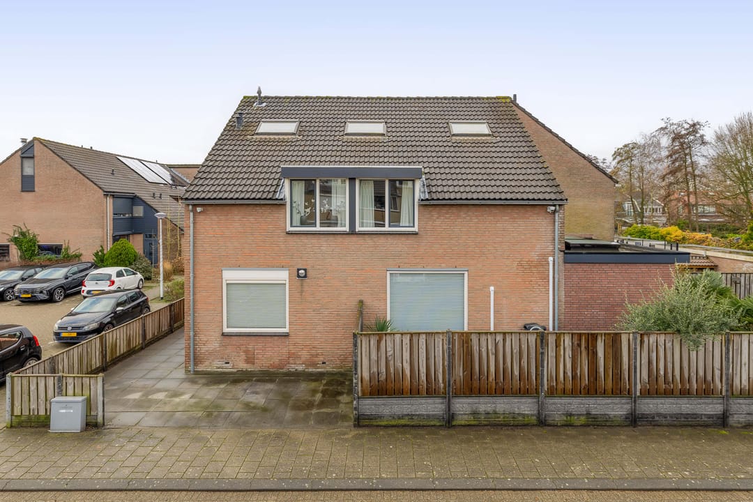 Foto 26 van Bernhardplaats 16