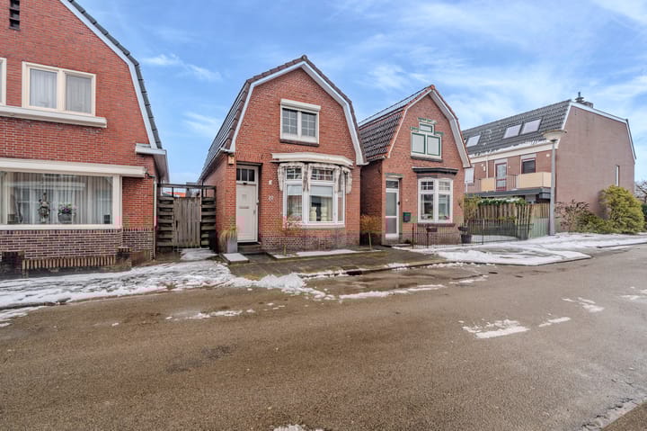 Mr. A.J. de Sitterstraat 20