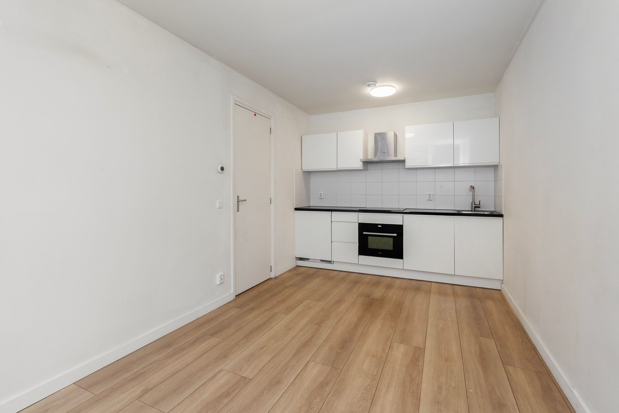 Foto 15 van Katendrechtse Lagedijk 143-A