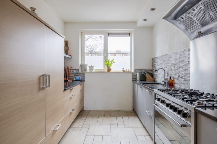 Photo 3 of Avenue Carré 62