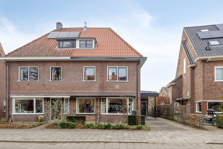 Photo 1 of Prins Bernhardlaan 31