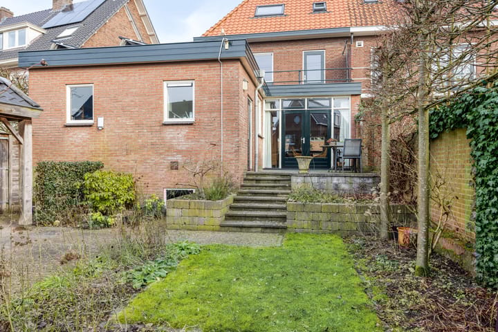 Photo 2 of Prins Bernhardlaan 31