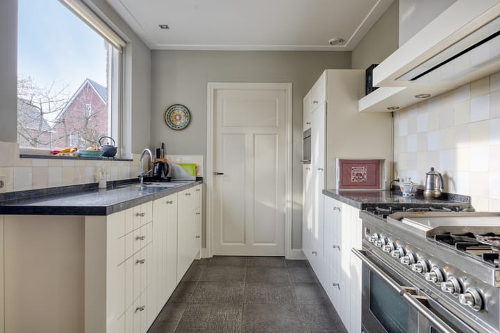 Photo 3 of Prins Bernhardlaan 31