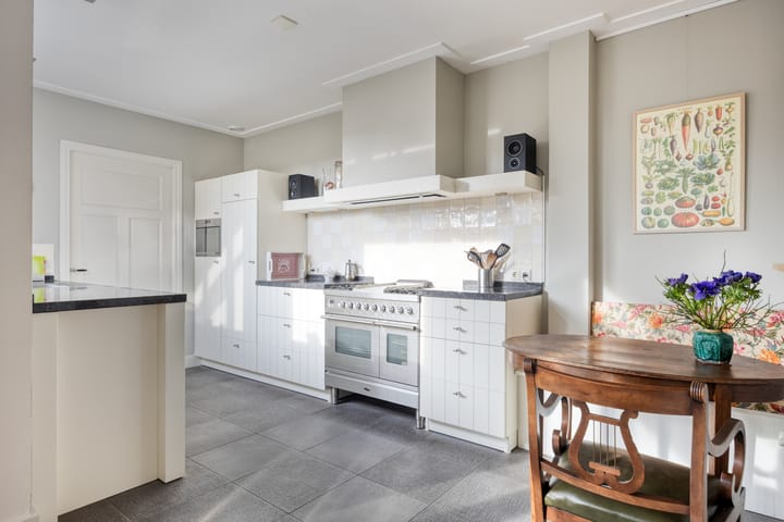 Photo 10 of Prins Bernhardlaan 31