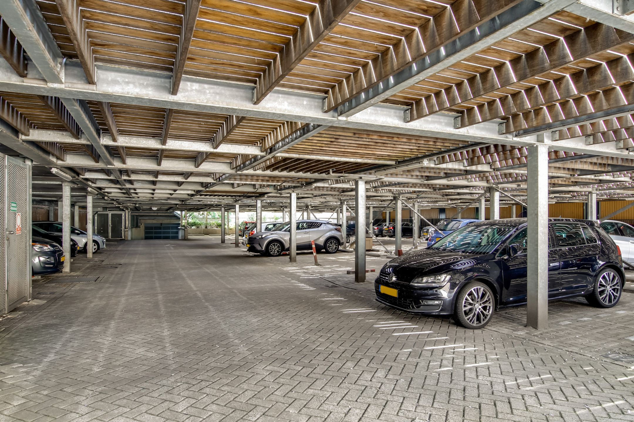 Photo 24 of Ouddiemerlaan 4-G