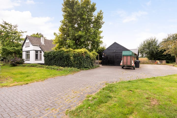 Photo 3 of Parallelweg 10