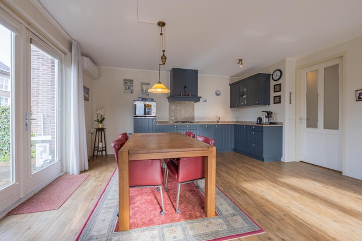 Photo 11 of Zandstraat 132-02