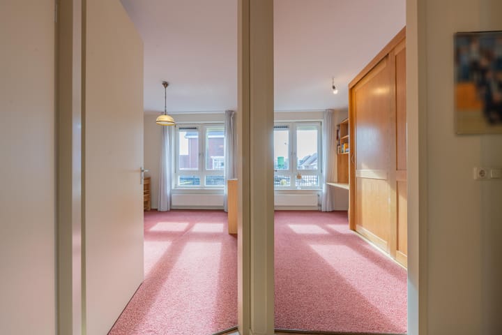 Photo 33 of Zandstraat 132-02