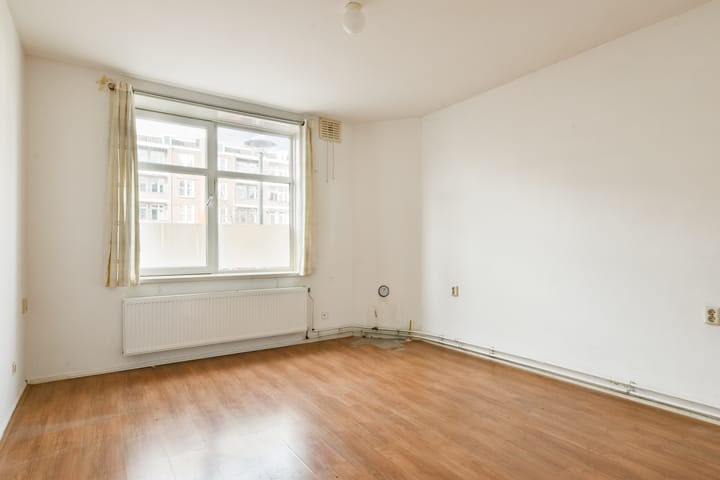 Photo 3 of Postjeskade 7-H