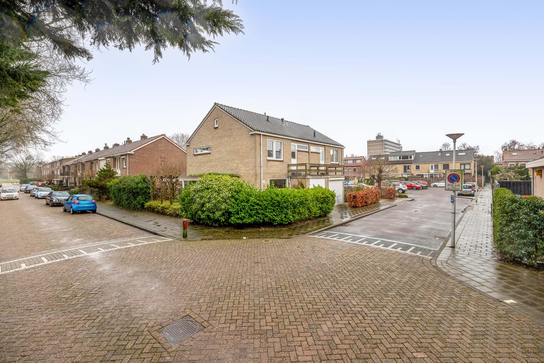 Foto 8 van Alexander Verhuellstraat 33