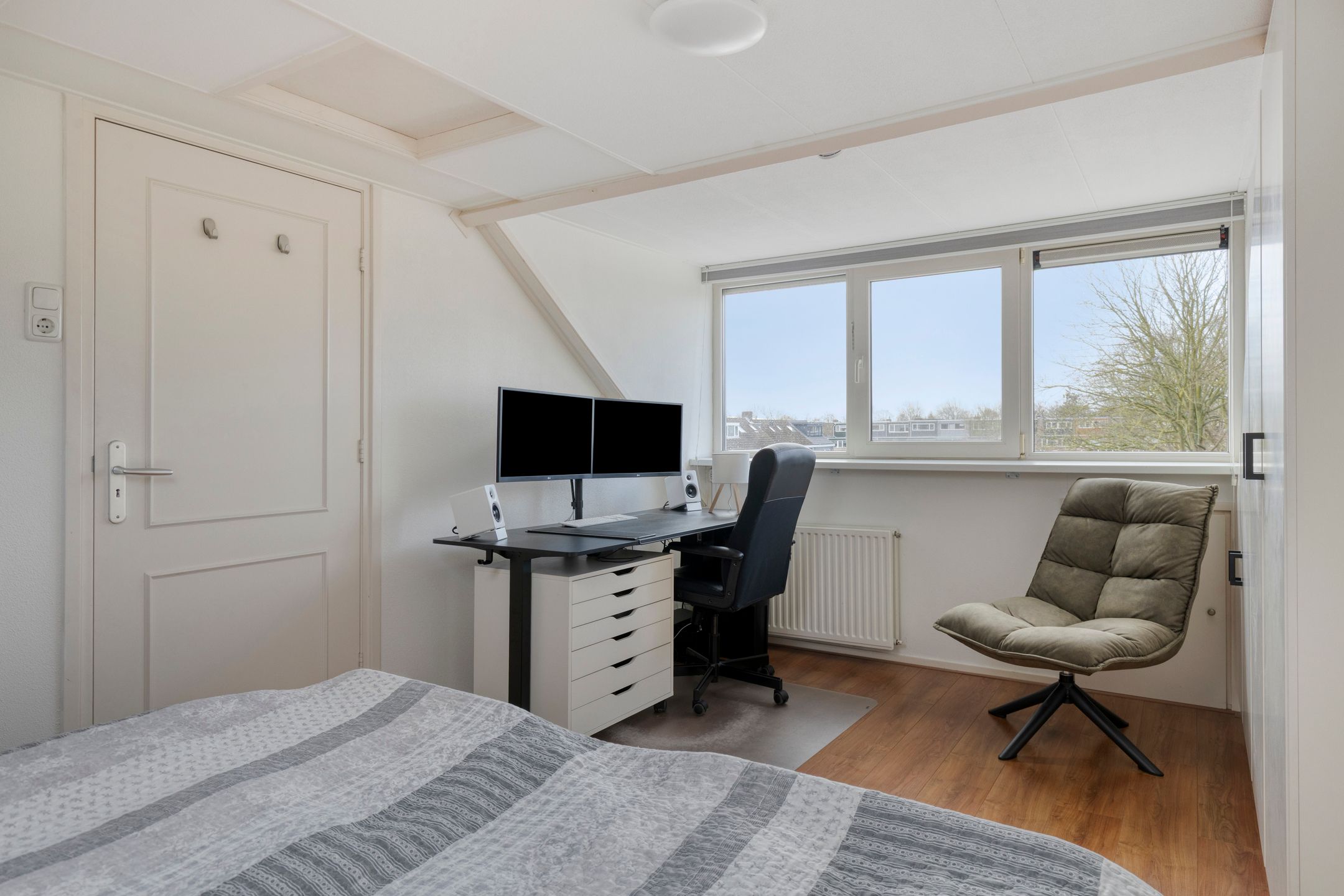 Foto 24 van Esdoornlaan 6