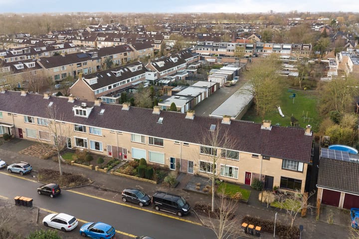 Photo 34 of Esdoornlaan 6