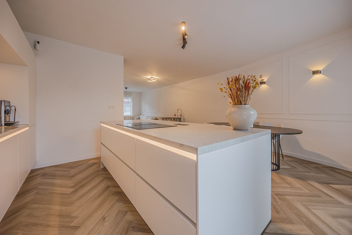 Foto 10 van Trompstraat 27