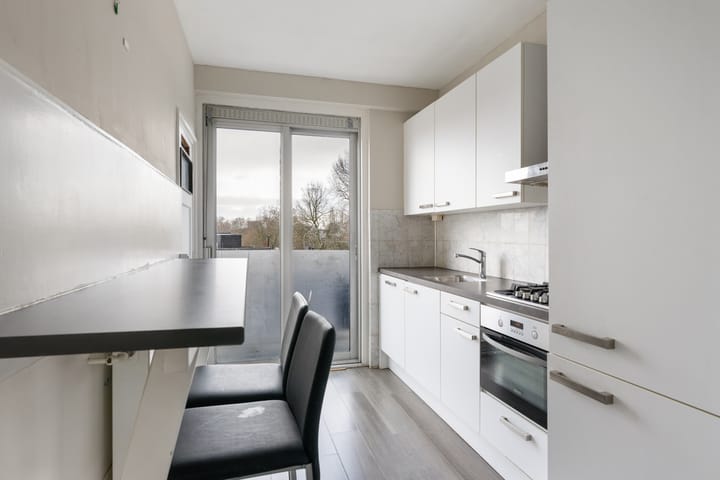 Photo 9 of Weteringstraat 241