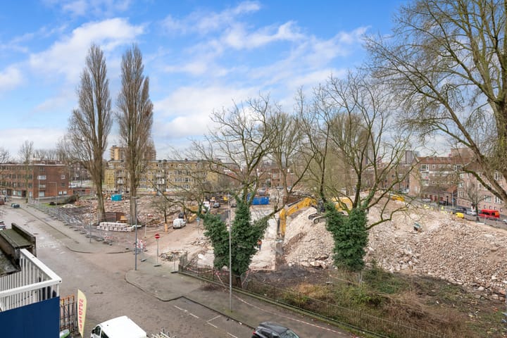 Photo 15 of Weteringstraat 241