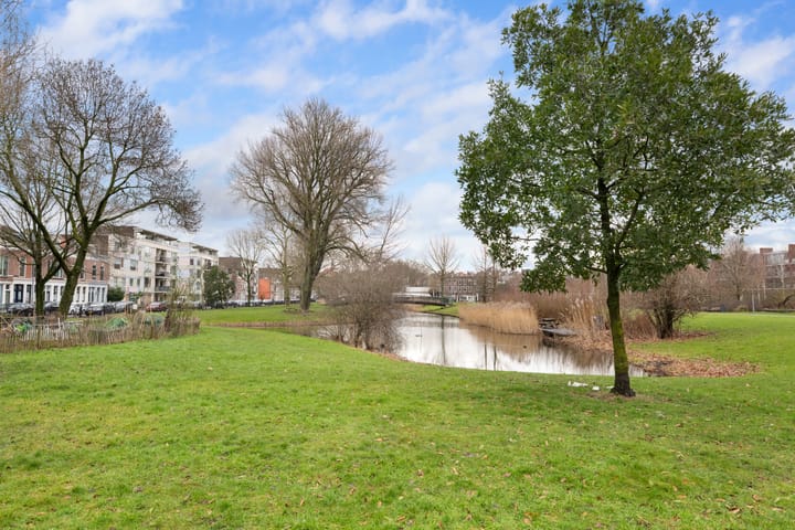 Photo 18 of Weteringstraat 241