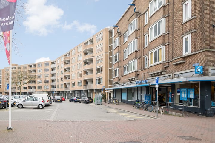 Photo 20 of Weteringstraat 241