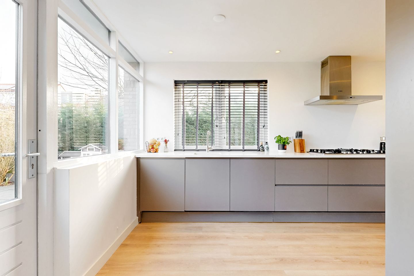 Photo 10 of Jan van Nassaustraat 23