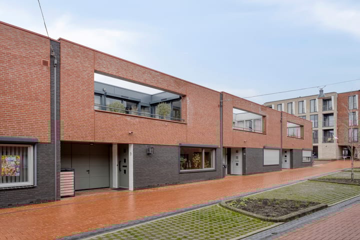 Foto 1 van Edith Steinstraat 9