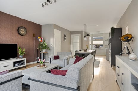 Boterbloem 13 secondary image