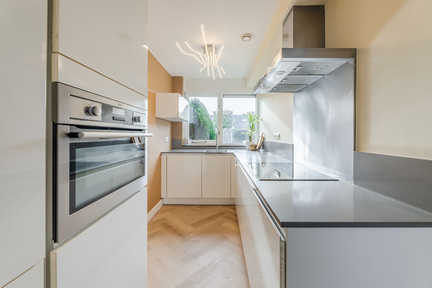 Photo 19 of Kerkeweide 21