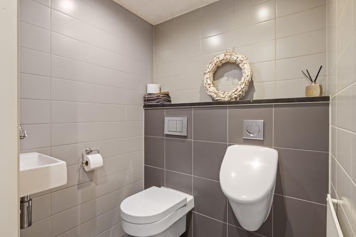 Foto 19 van Dokter Rutgers van der Loeffstraat 15