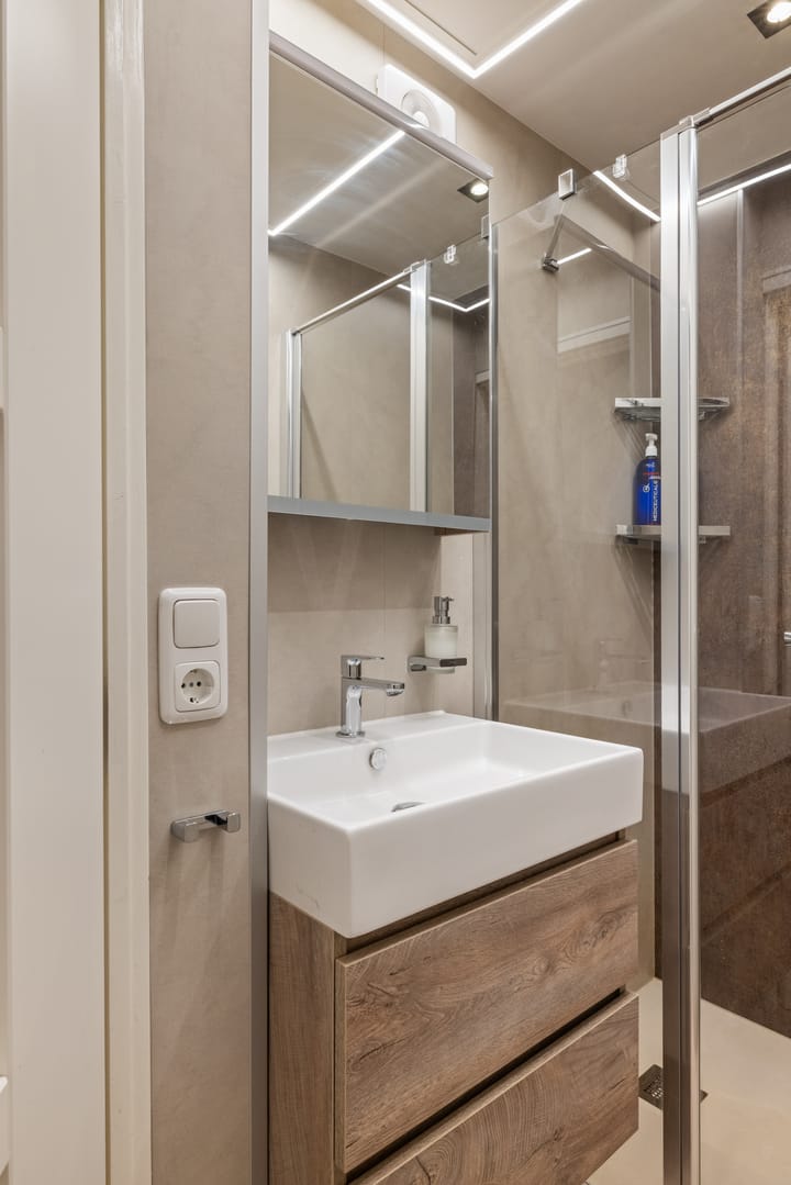 Foto 22 van Dokter Rutgers van der Loeffstraat 15