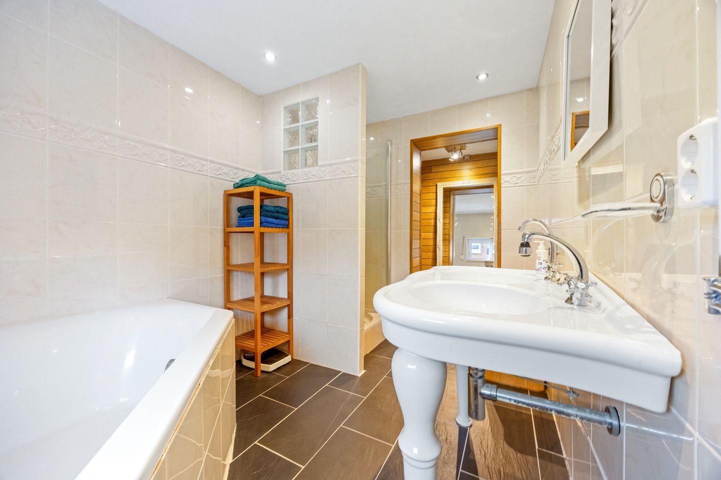 Foto 29 van Korhoenstraat 44