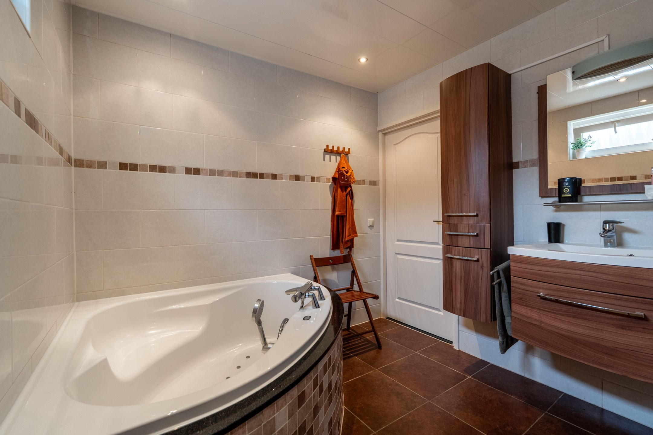 Foto 21 van Doorsneeweg 33