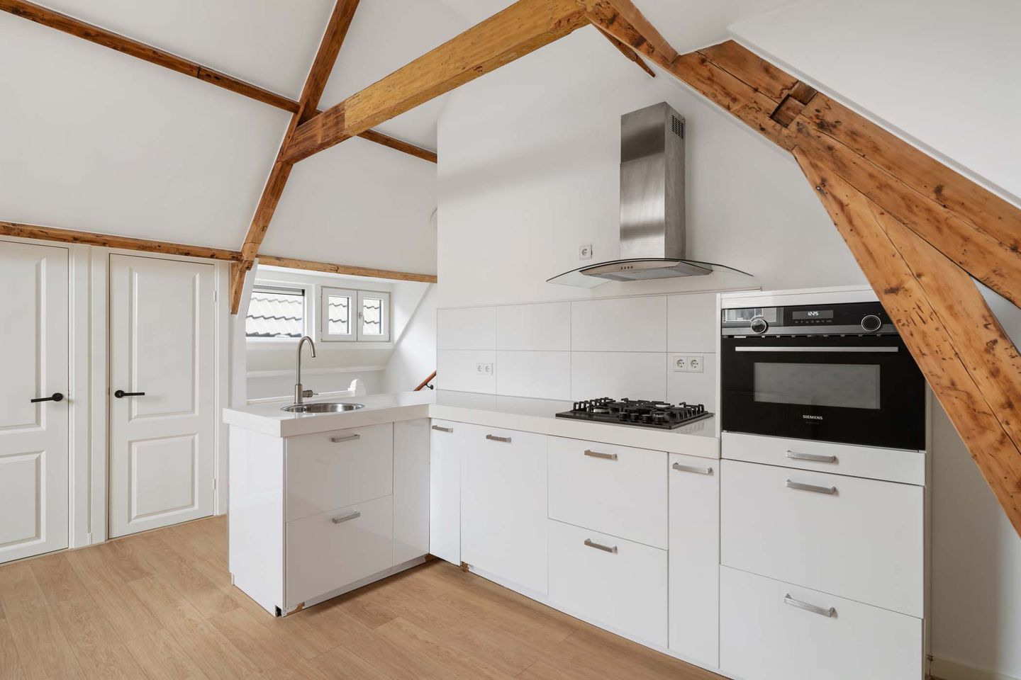 Foto 5 van Westzeedijk 74-A03