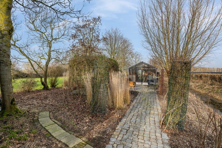 Foto 42 van Hogeweg 15