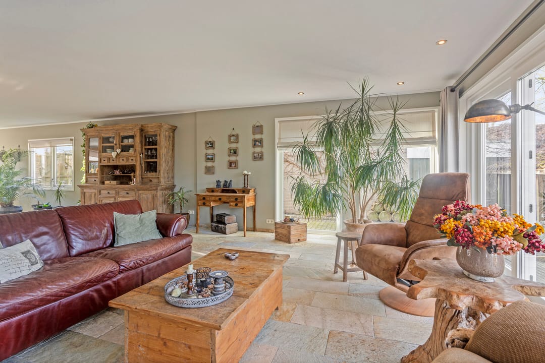 Photo 11 of De Banier 25