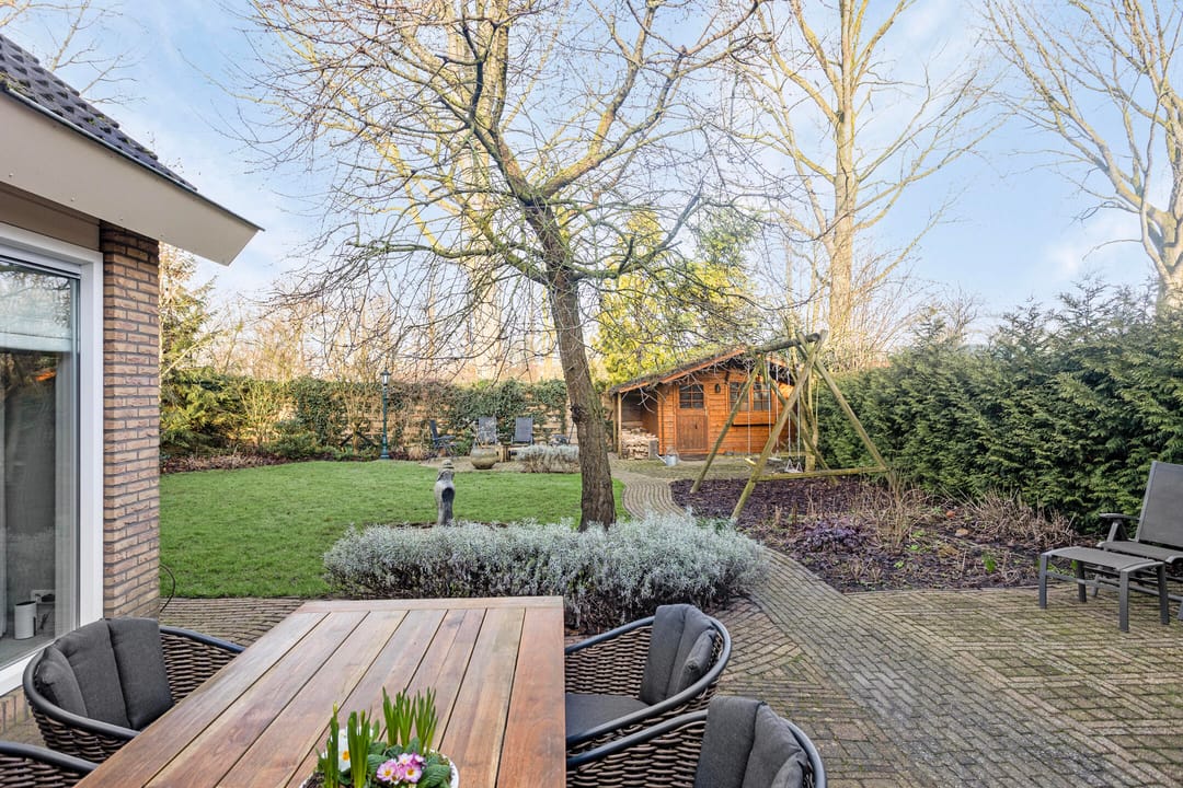 Photo 37 of De Banier 25