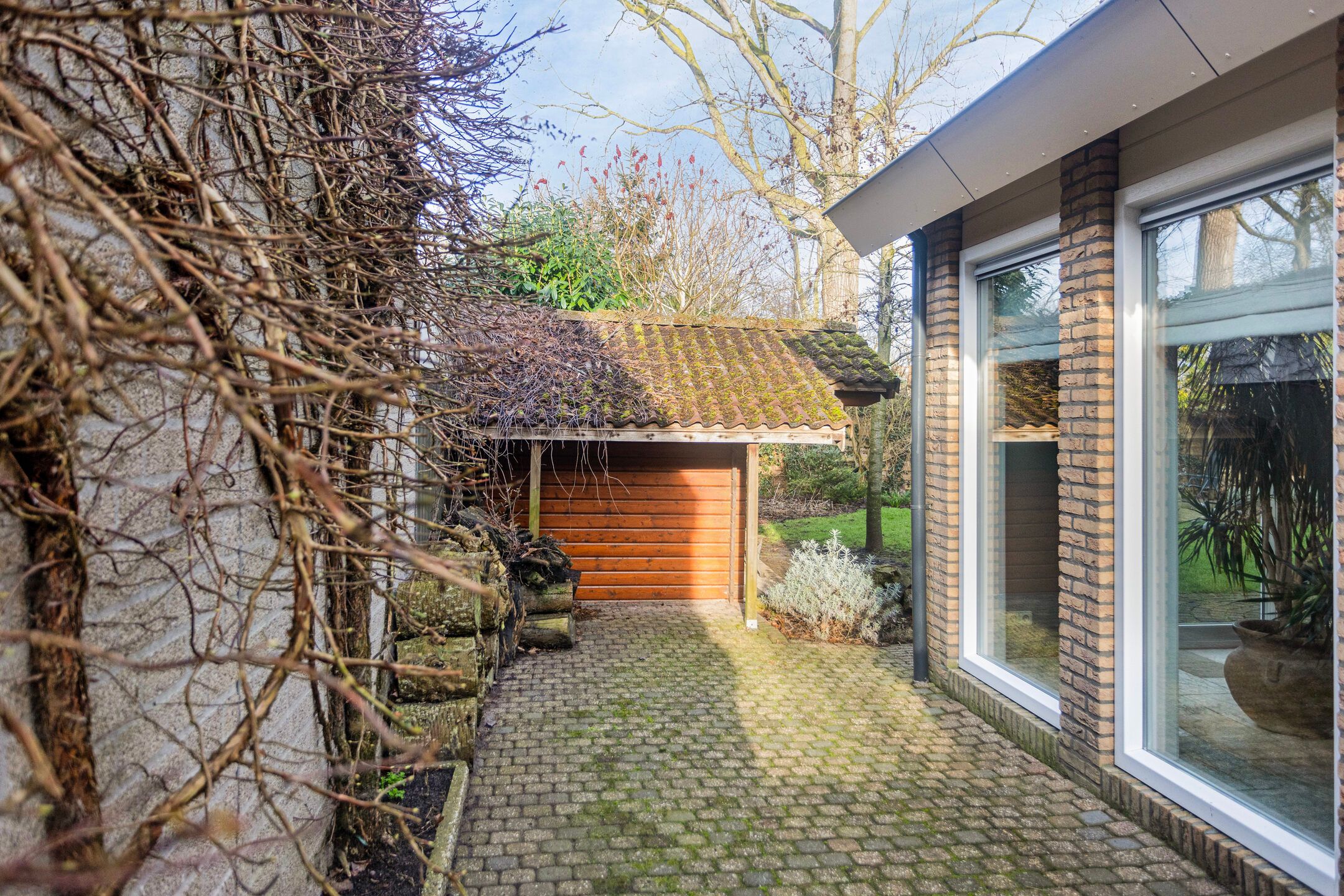 Photo 42 of De Banier 25