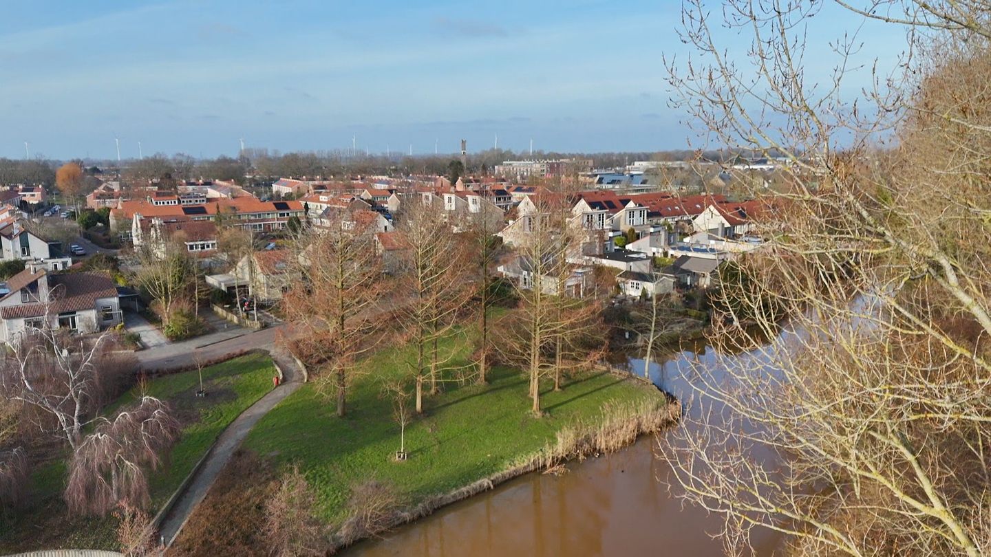 Photo 49 of De Banier 25