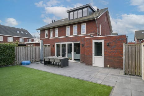 Kamille 4 secondary image