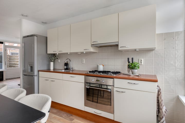 Foto 8 van D. Marotstraat 83