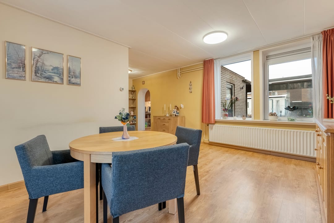 Photo 11 of R. Schuilingstraat 26