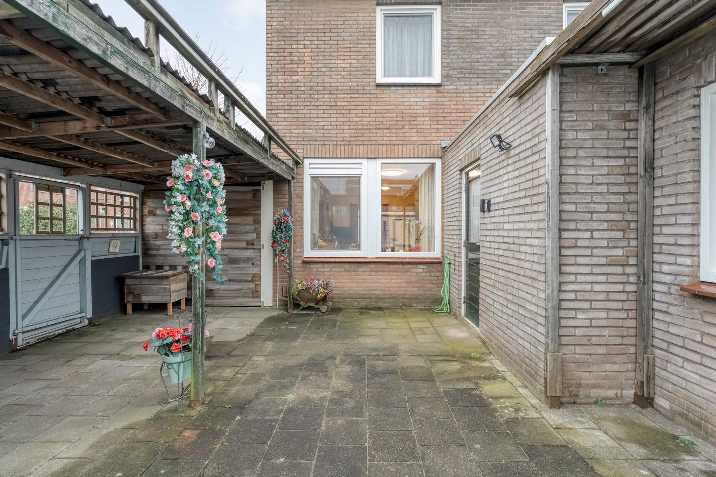 Photo 34 of R. Schuilingstraat 26