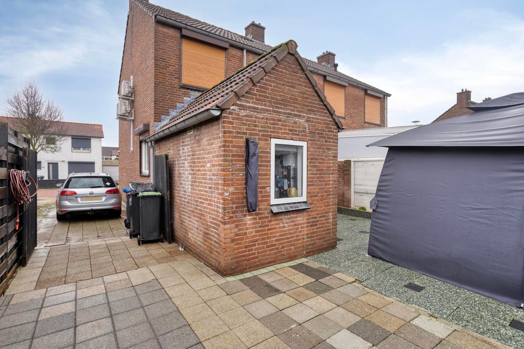 Photo 13 of Prins Hendrikstraat 48